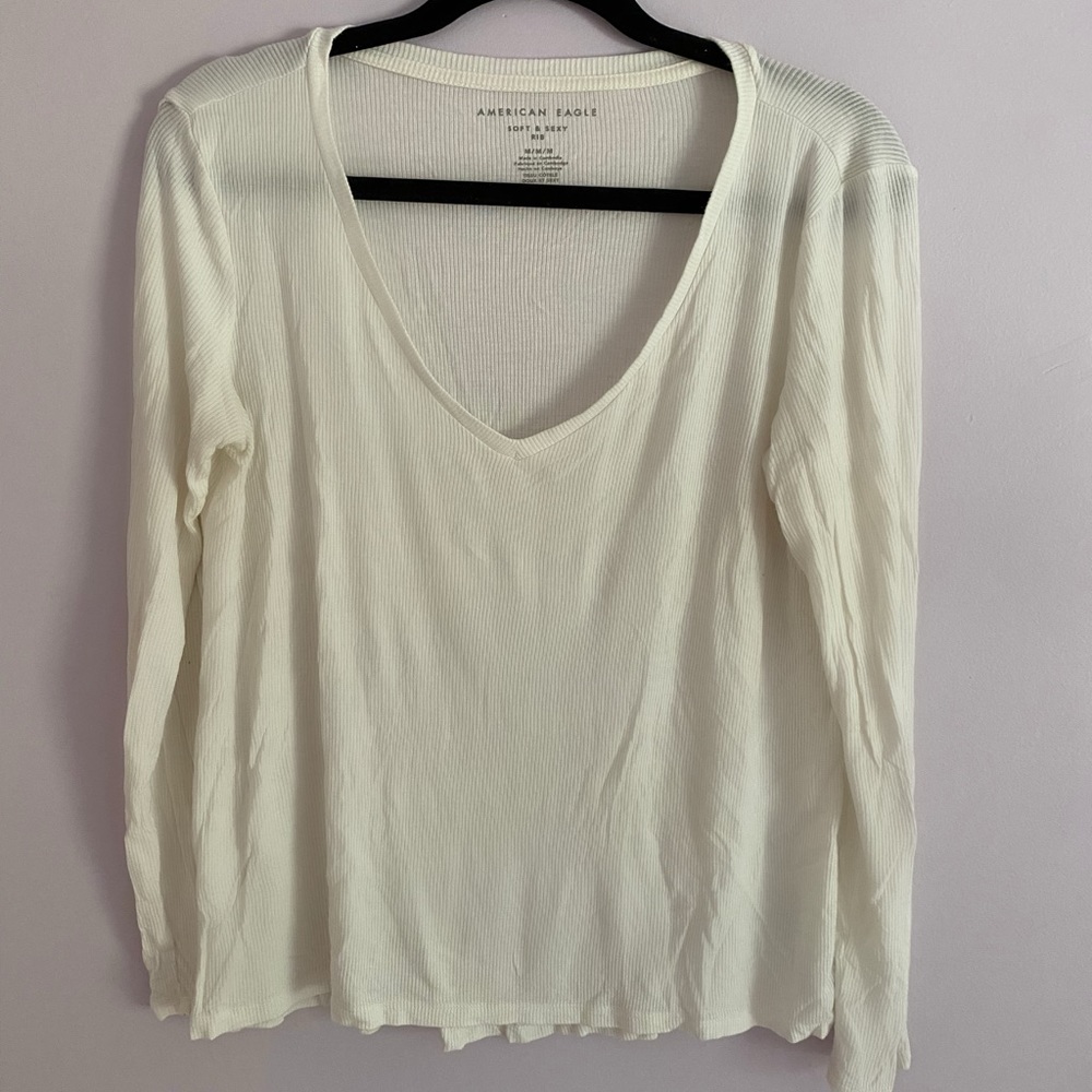 American Eagle White Long-Sleeve Shirt